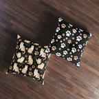 Indoor Square Floor Pillow - Elegant felines and sparkling gold yarn on black, adorable cats with golden paw prints, sophisticated pet motif, charming animal pattern, cozy and warm artistic illustration