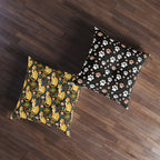Indoor Square Floor Pillow - Golden Egyptian Cats with Pharaonic Headpieces Amidst Lush Palms and Lotus Flowers in an Exotic and Vibrant Scene